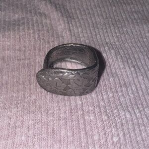 Leaf spoon ring